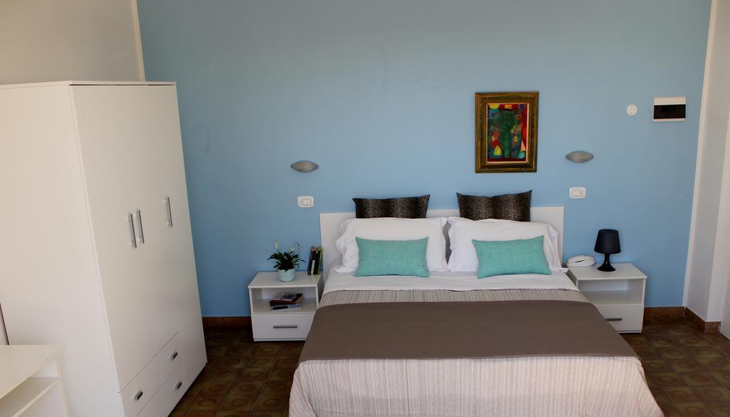 Le Aromatiche B&B Viserbella di Rimini Habitación foto